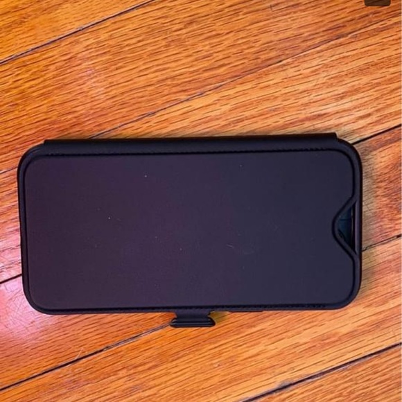 NEW Cellphone case for a 12 Pro Max IPhone 📲 - Picture 2 of 4